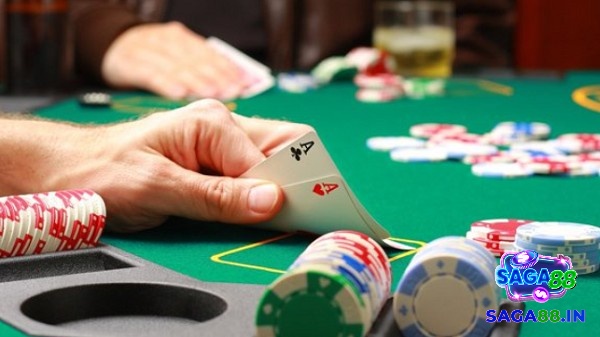 Phân biệt xì tố và Poker cụ thể trong cách chơi