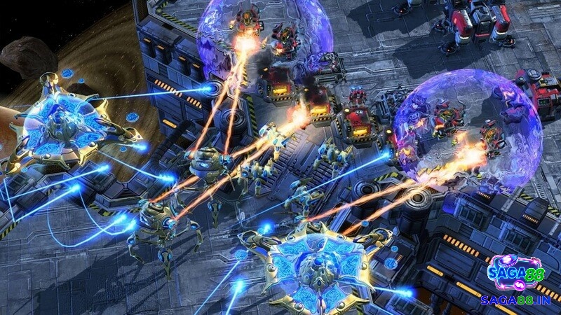 Starcraft với các quyết định chiến thuật được đưa ra trong thời gian thực, tạo ra những trận chiến căng thẳng và đầy thử thách