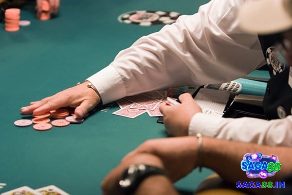 Cách chơi poker tournament - Giai đoạn cuối