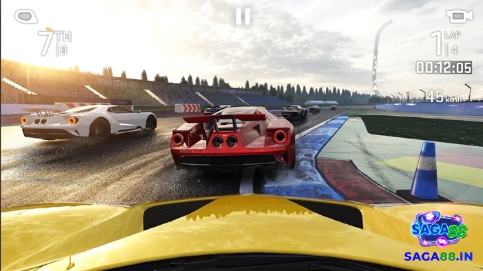 Real Racing Next trên mobile mô phỏng đua xe chân thực với vật lý xe chuẩn, đường đua 3D thực tế và nhiều tùy chọn điều khiển linh hoạt