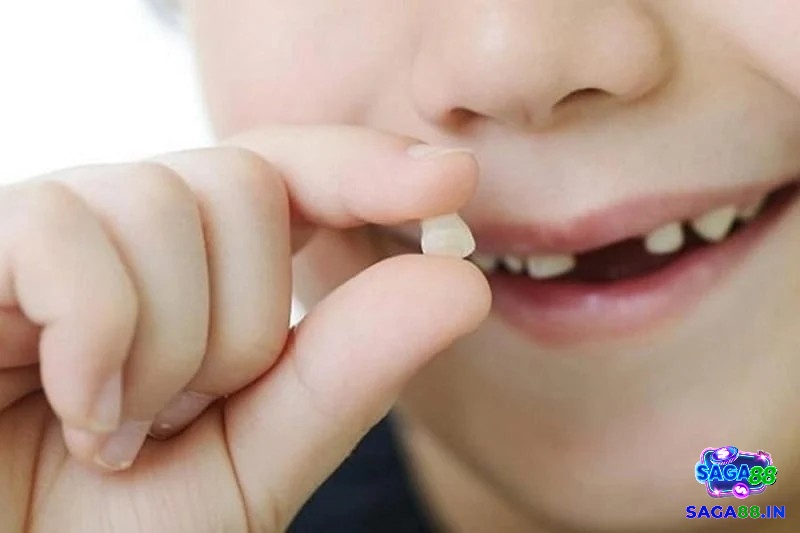 Mơ thấy nhiều răng rụng cùng lúc kèm chảy máu