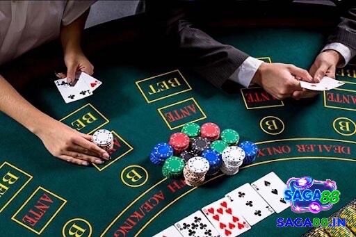 Ba loại cược chính trong Baccarat: Player và Banker có tỷ lệ thanh toán 1:1, nhưng Banker bị trừ hoa hồng 5%, còn Tie có tỷ lệ 8:1 với xác suất thấp hơn