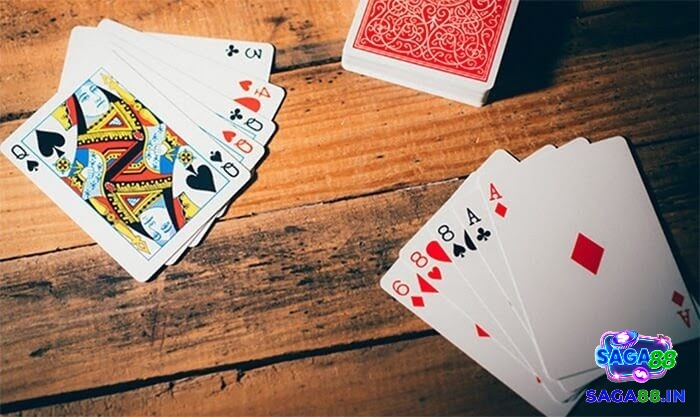 Để bắt đầu chơi bài phỏm, người chơi cần chuẩn bị một bộ bài tú lơ khơ 52 lá (không bao gồm Joker)