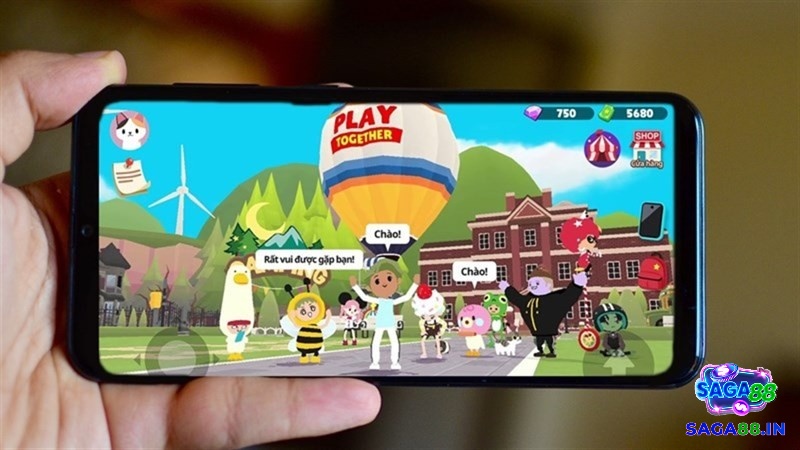 Chơi game trực tuyến là hoạt động tham gia các trò chơi điện tử thông qua kết nối internet tương tác với nhau trong thời gian thực