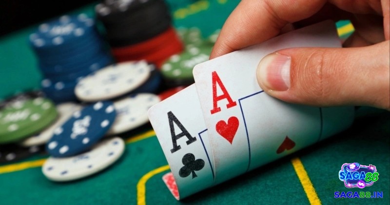 Có ba hình thức chính để chơi poker online kiếm tiền mà người chơi Việt Nam có thể tham gia